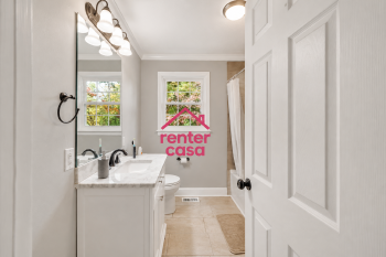 508 Deese St #4 - Photo 4 of 17