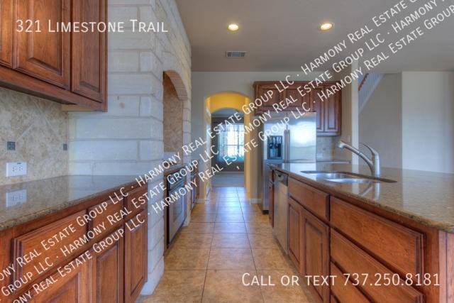 321 Limestone Trl - Photo 6 of 30