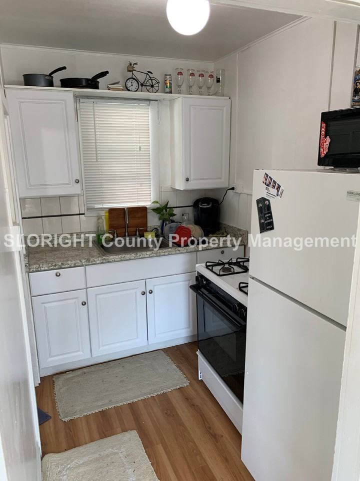 2045 Story St - Photo 6 of 15