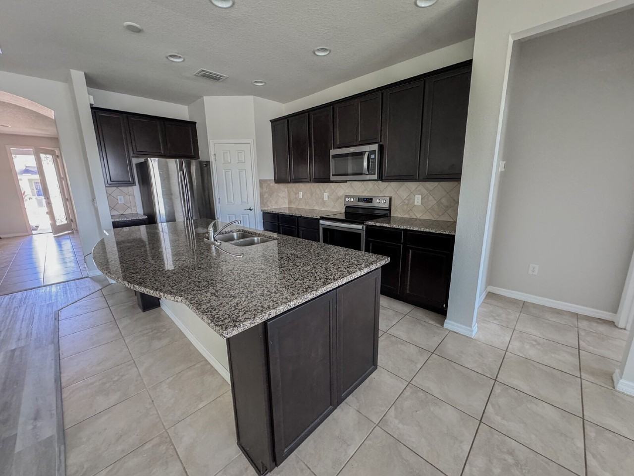 6217 Kenava Loop - Photo 3 of 15