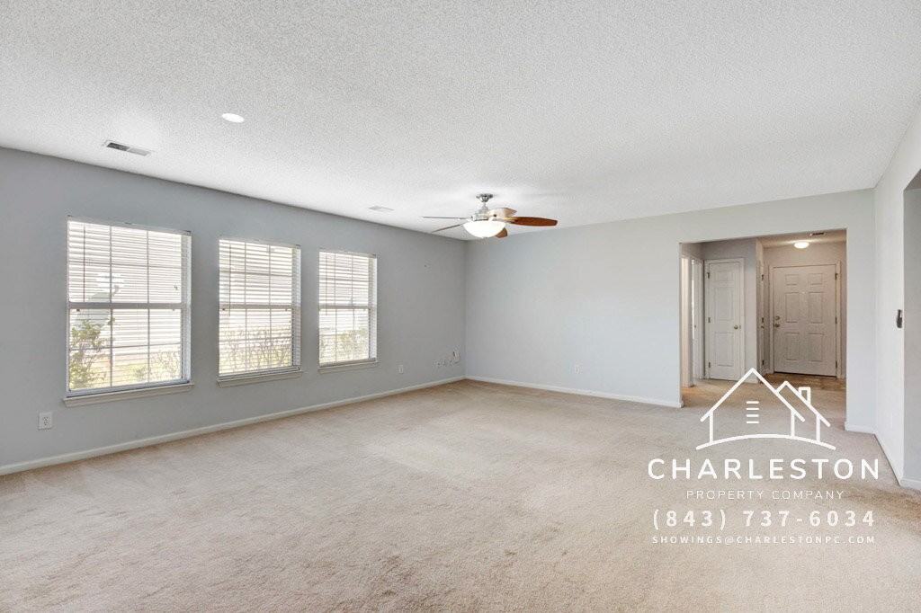 104 Wildberry Ln - Photo 4 of 15
