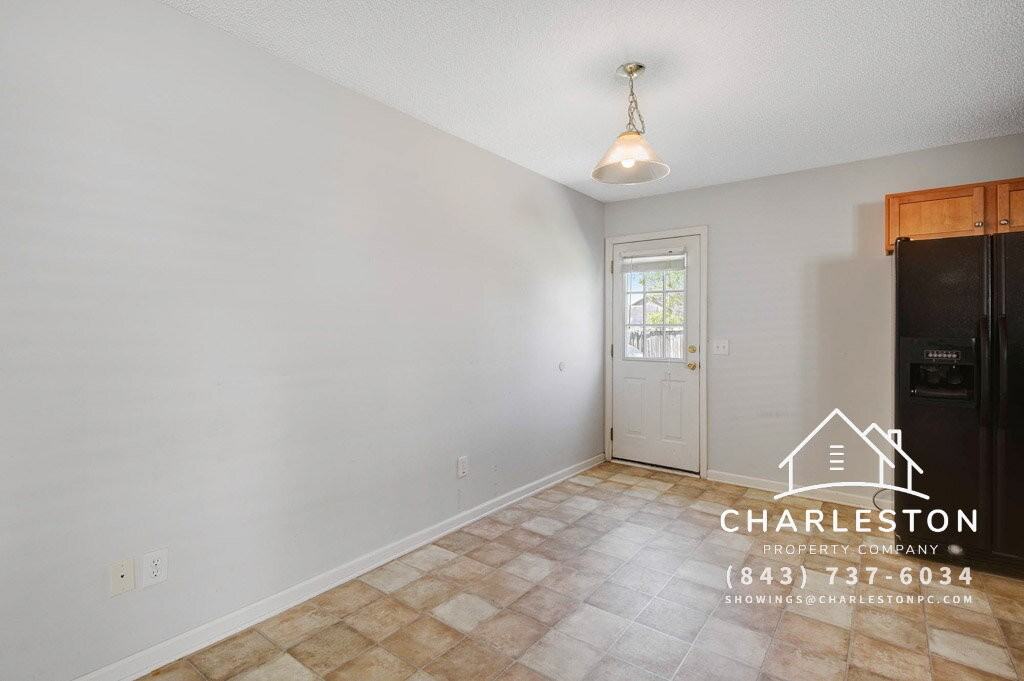 104 Wildberry Ln - Photo 6 of 15