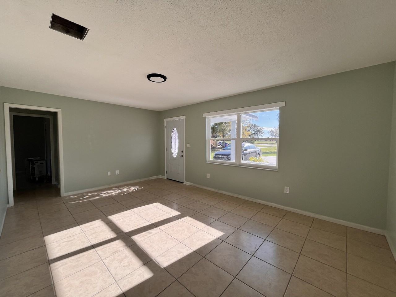 113 Voss Ct - Photo 3 of 16