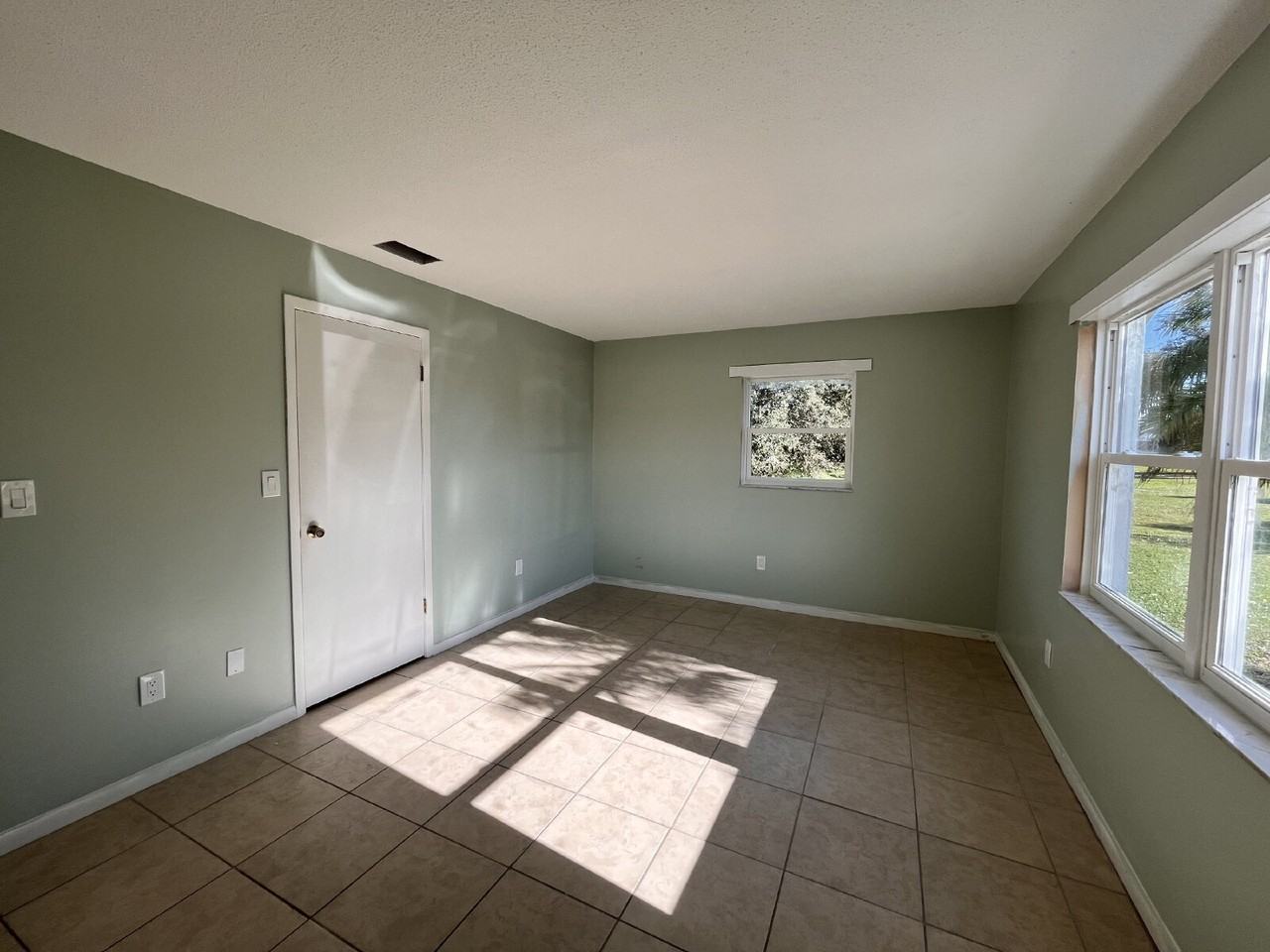 113 Voss Ct - Photo 7 of 16