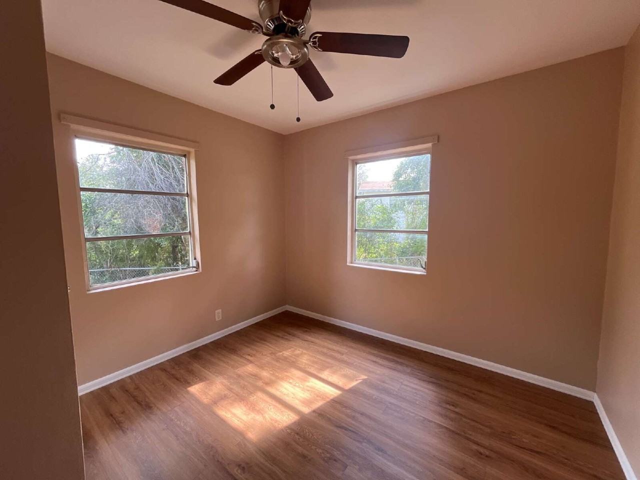 1615 Home Ave - Photo 7 of 13