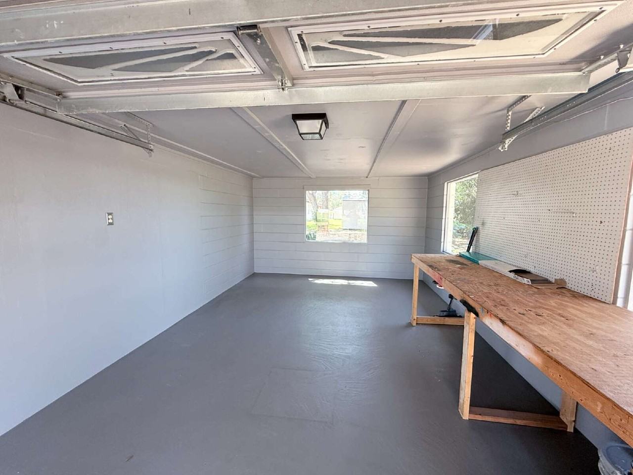 920 W Hill St - Photo 6 of 30