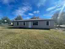 955 Lake Dr E - Photo 1 of 1