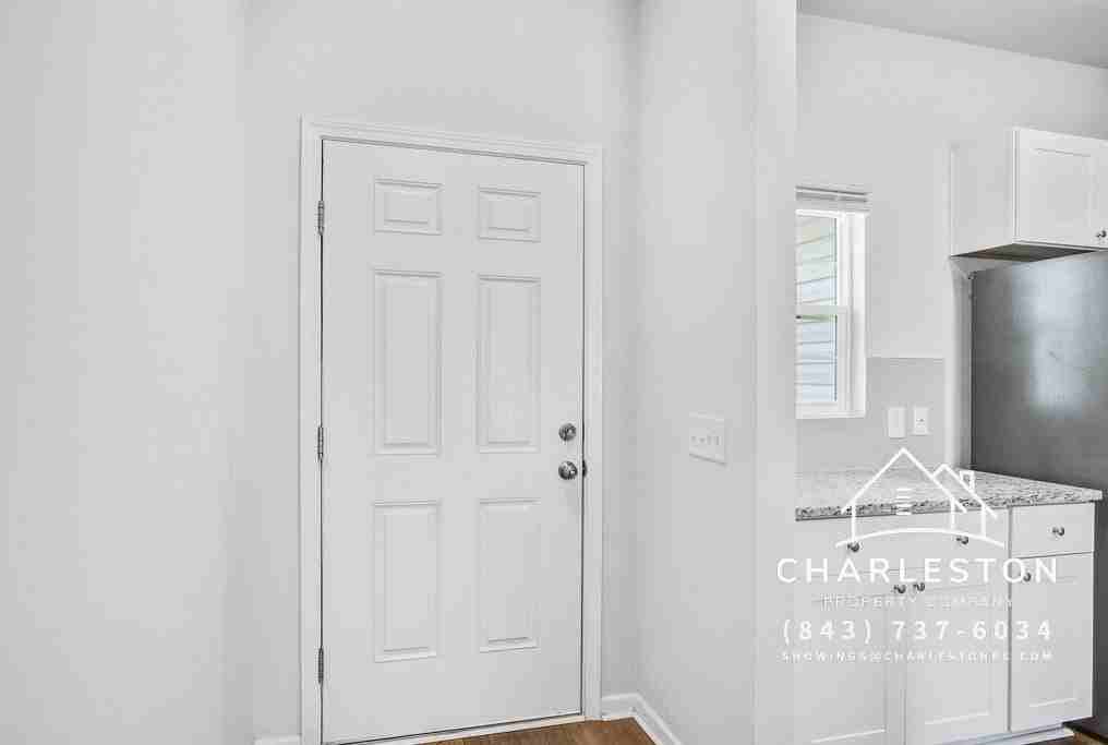 347 Matuskovic Dr - Photo 4 of 31