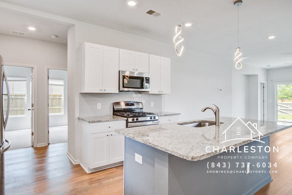 347 Matuskovic Dr - Photo 5 of 31
