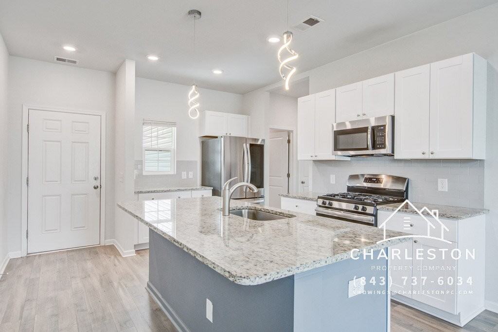 347 Matuskovic Dr - Photo 6 of 31