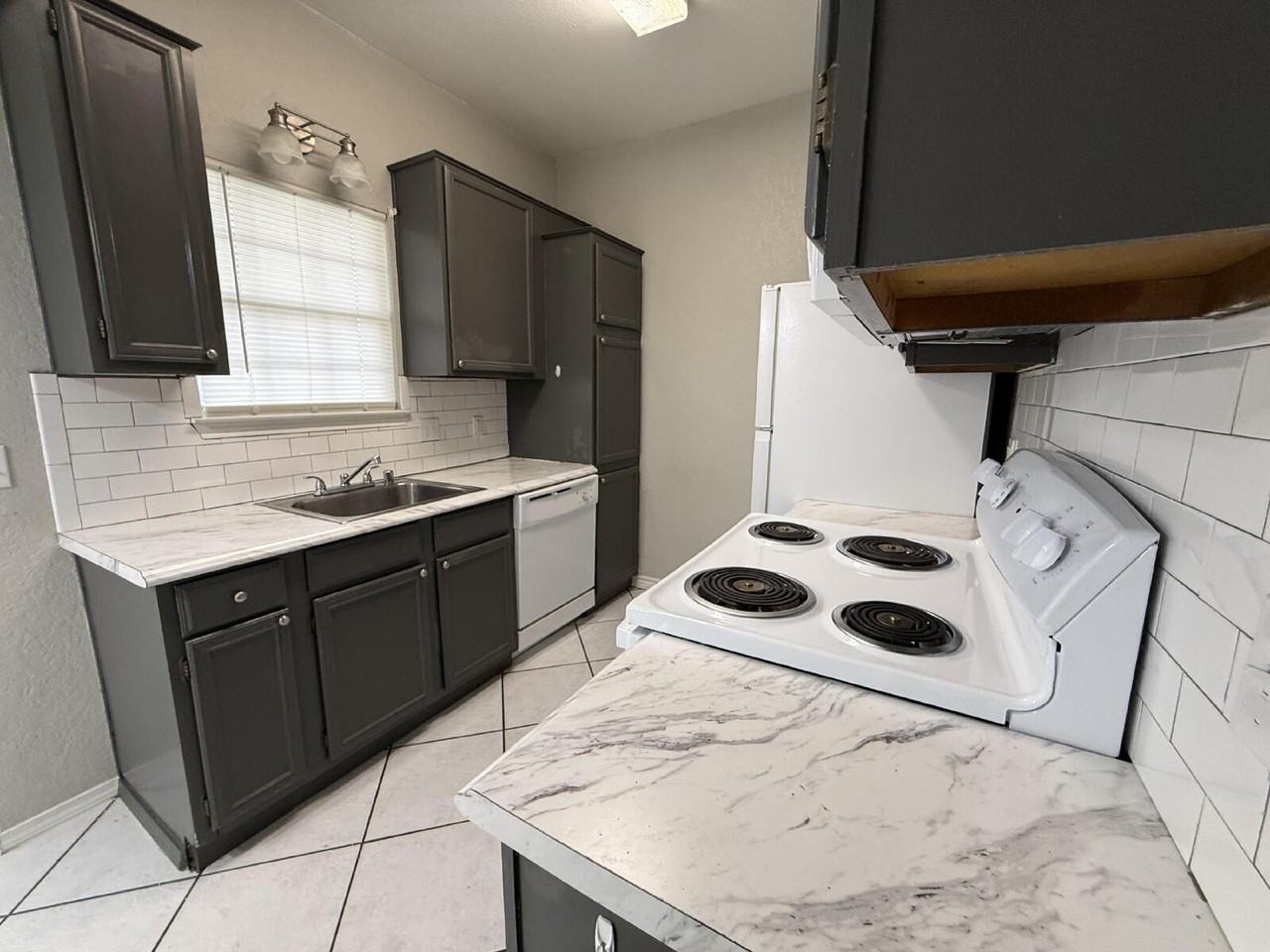 1317 Speight Ave - Photo 7 of 20