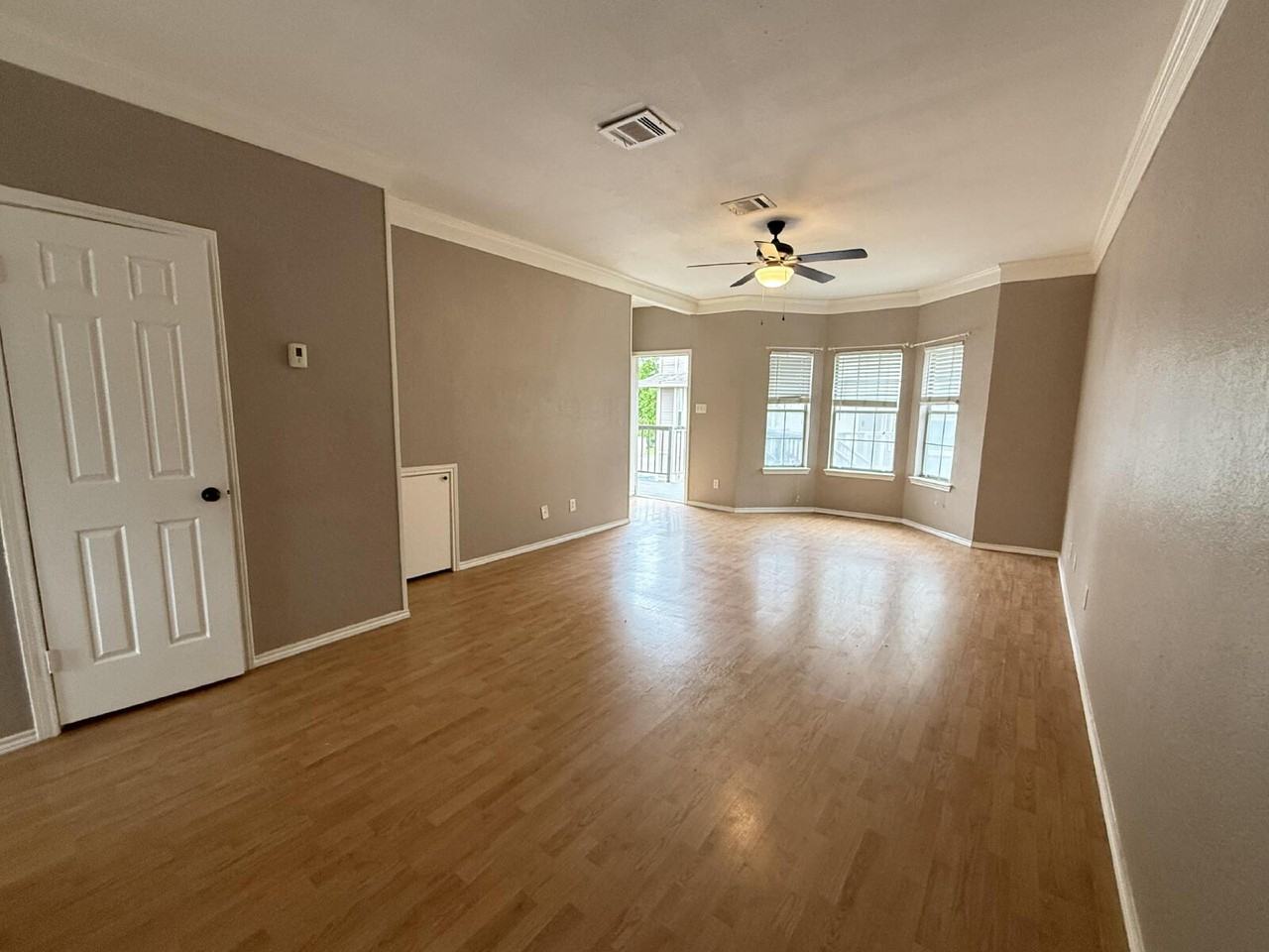 1327 Speight Ave - Photo 5 of 20