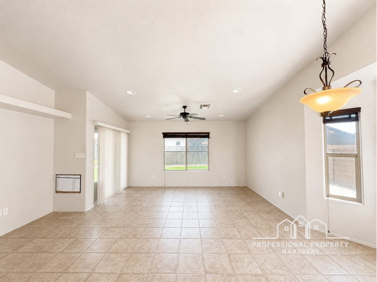 11597 E 25th St - Photo 2 of 20