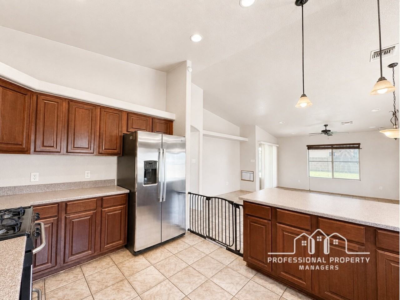 11597 E 25th St - Photo 5 of 20