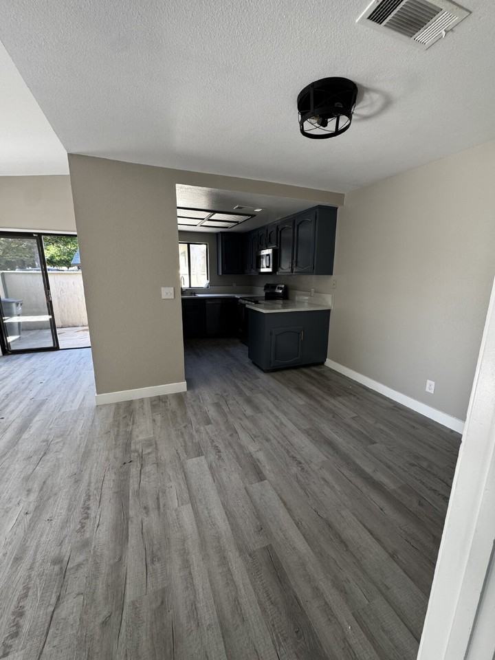 3557 Guadalupe Ave - Photo 5 of 29