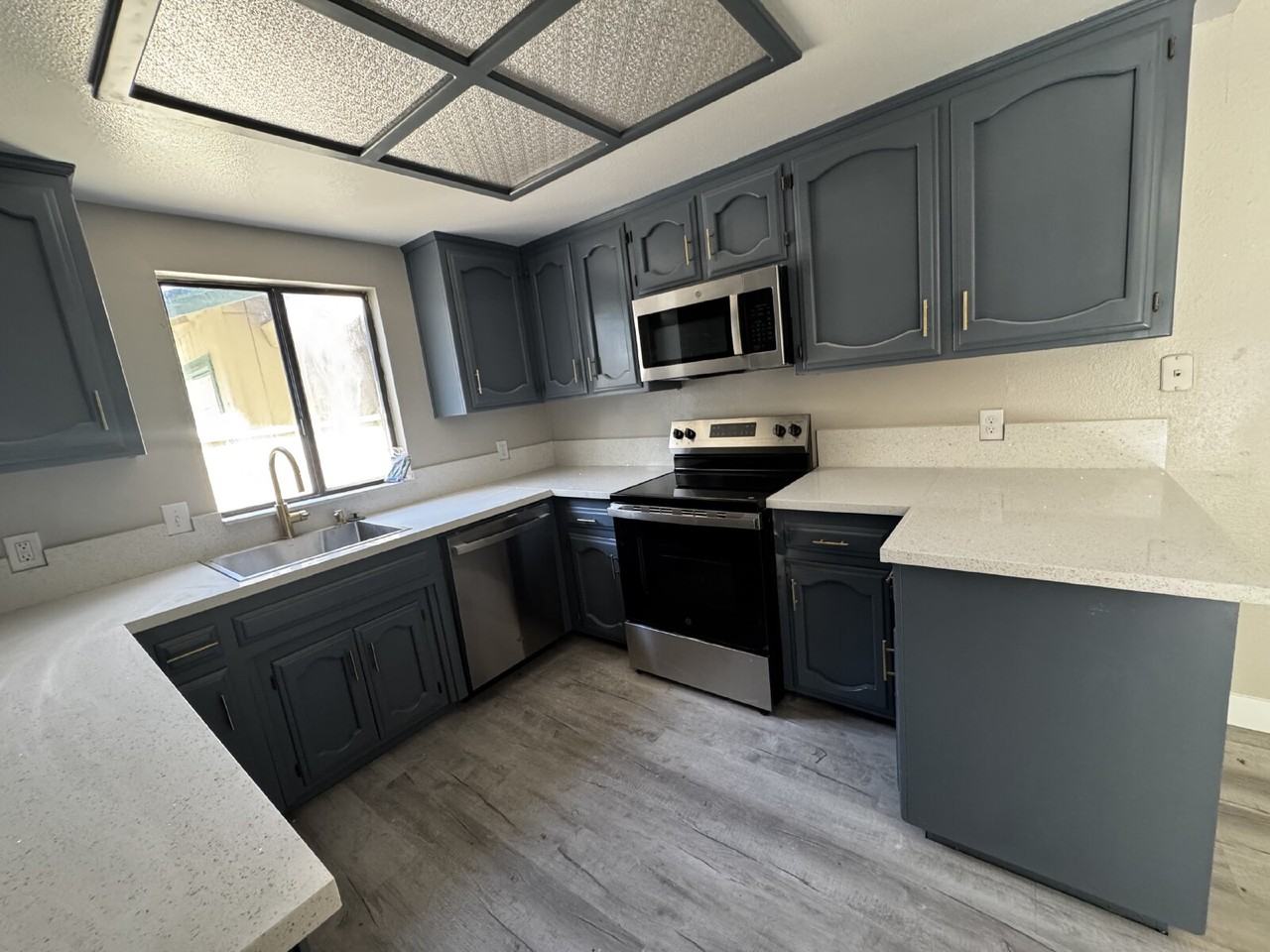 3557 Guadalupe Ave - Photo 7 of 29
