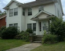 featured image of 1462 Maple Rd Apt 1 #Apt 1