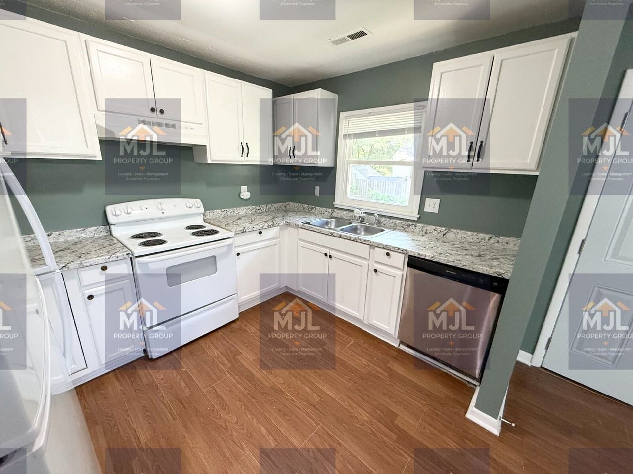 708 N Willow Ave - Photo 5 of 24