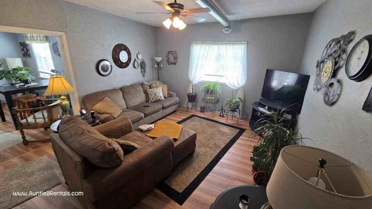 4445 Lincoln Ave #1 - Photo 5 of 18