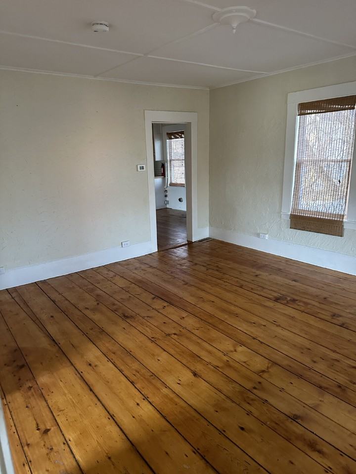 5 Gagne St - Photo 7 of 10