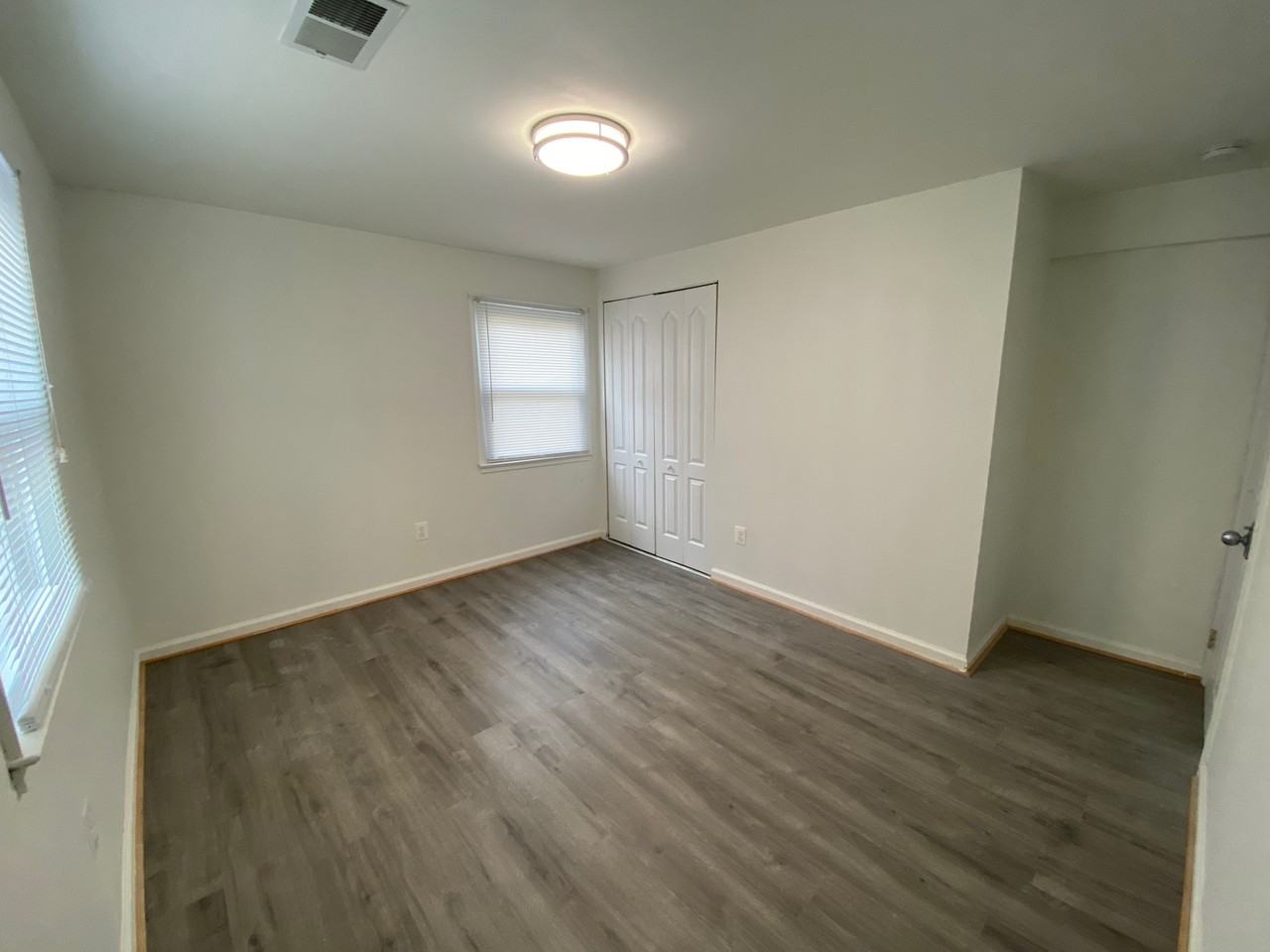 L Cr (700) #NA - Photo 5 of 9