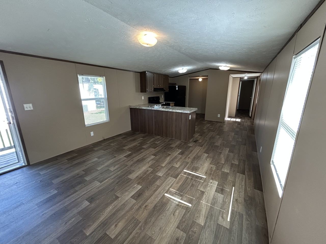 1045 Teneile St - Photo 3 of 10