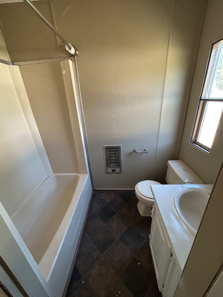4502 E Old Marion Hwy #6 - Photo 7 of 10