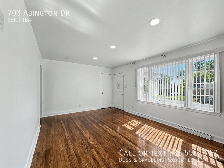 703 Abington Dr - Photo 5 of 23