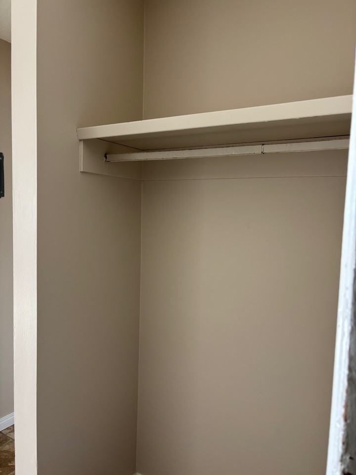 10633 112 St Nw #307 - Photo 5 of 12