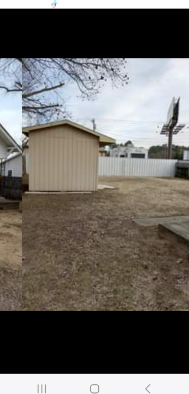 805 Chestnut St - Photo 2 of 12