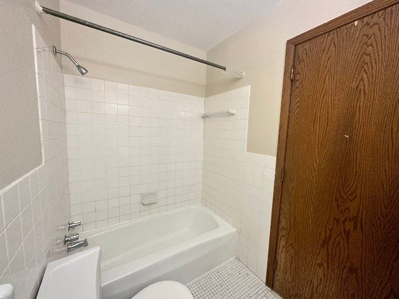 1321 Division St #303 - Photo 7 of 11