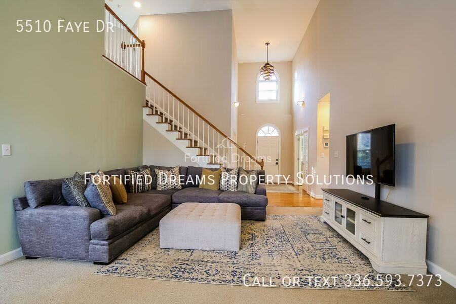 5510 Faye Dr - Photo 7 of 27