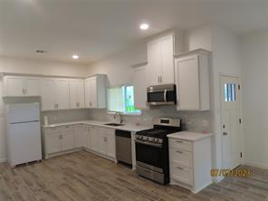 403 Highridge St - Photo 7 of 15