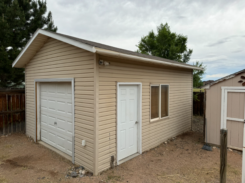 1175 Normandy Rd - Photo 4 of 20