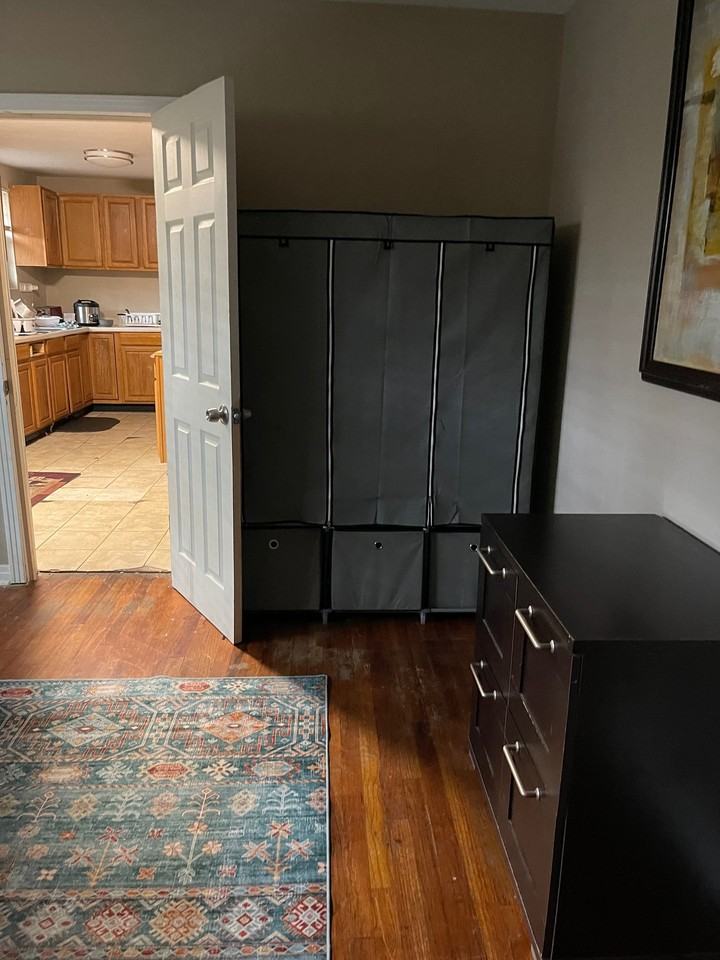 1169 W 28th St - Photo 6 of 6