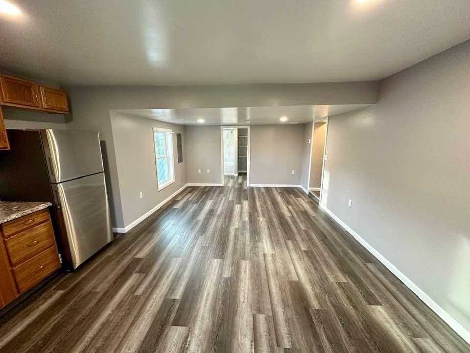 106 Water St #B - Photo 3 of 11