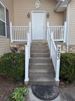 featured image of 223 N Queens Ct