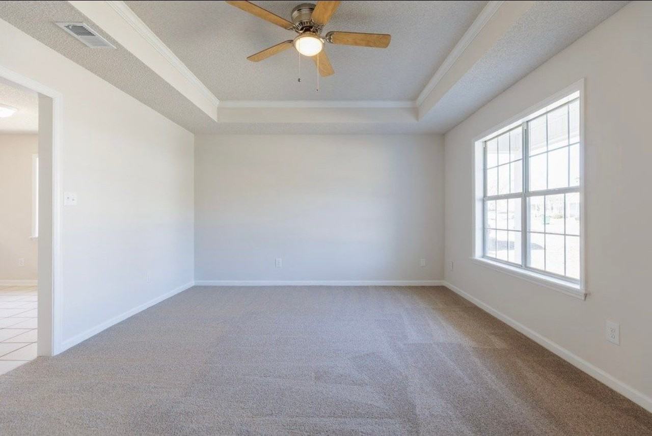 4065 Chadwyck Dr - Photo 3 of 18