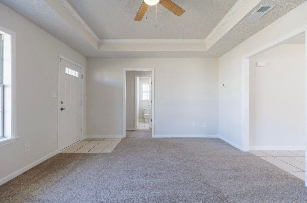 4065 Chadwyck Dr - Photo 4 of 18