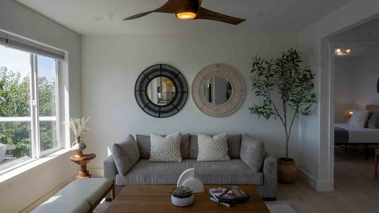 7904 80th Ave Ne - Photo 3 of 44
