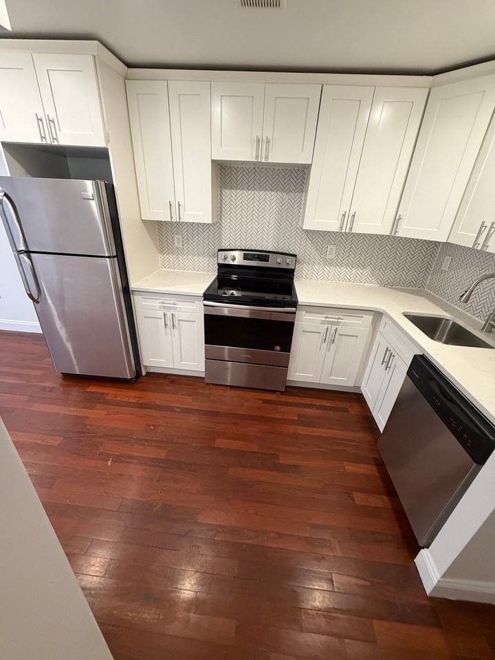 427 E 143rd St #1 - Photo 2 of 7