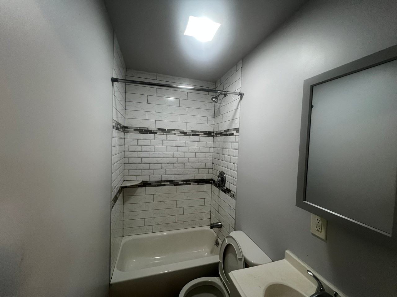 6 Pomona Ave #DD - Photo 3 of 7