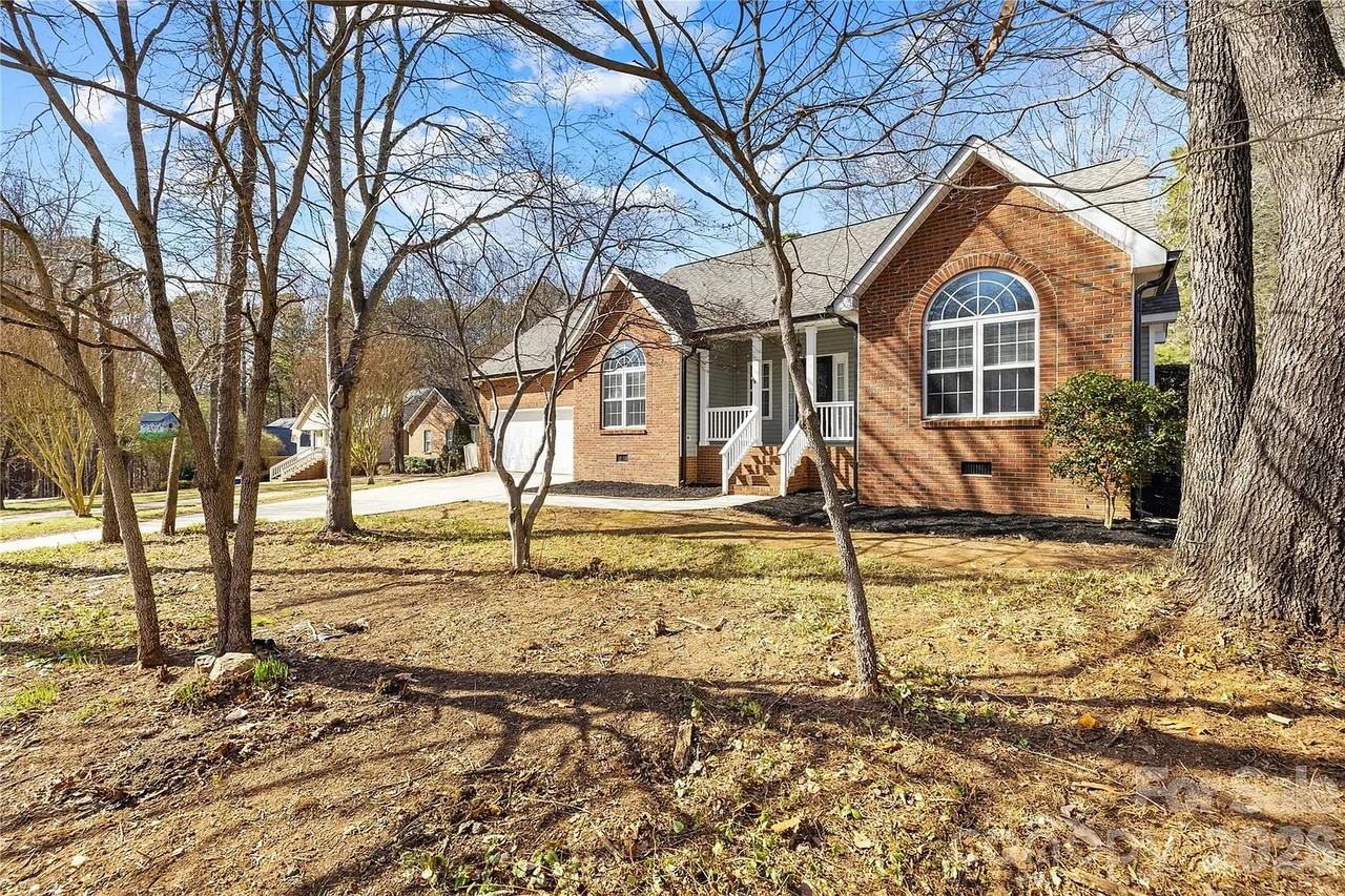 108 Woodstork Cove Dr - Photo 3 of 32