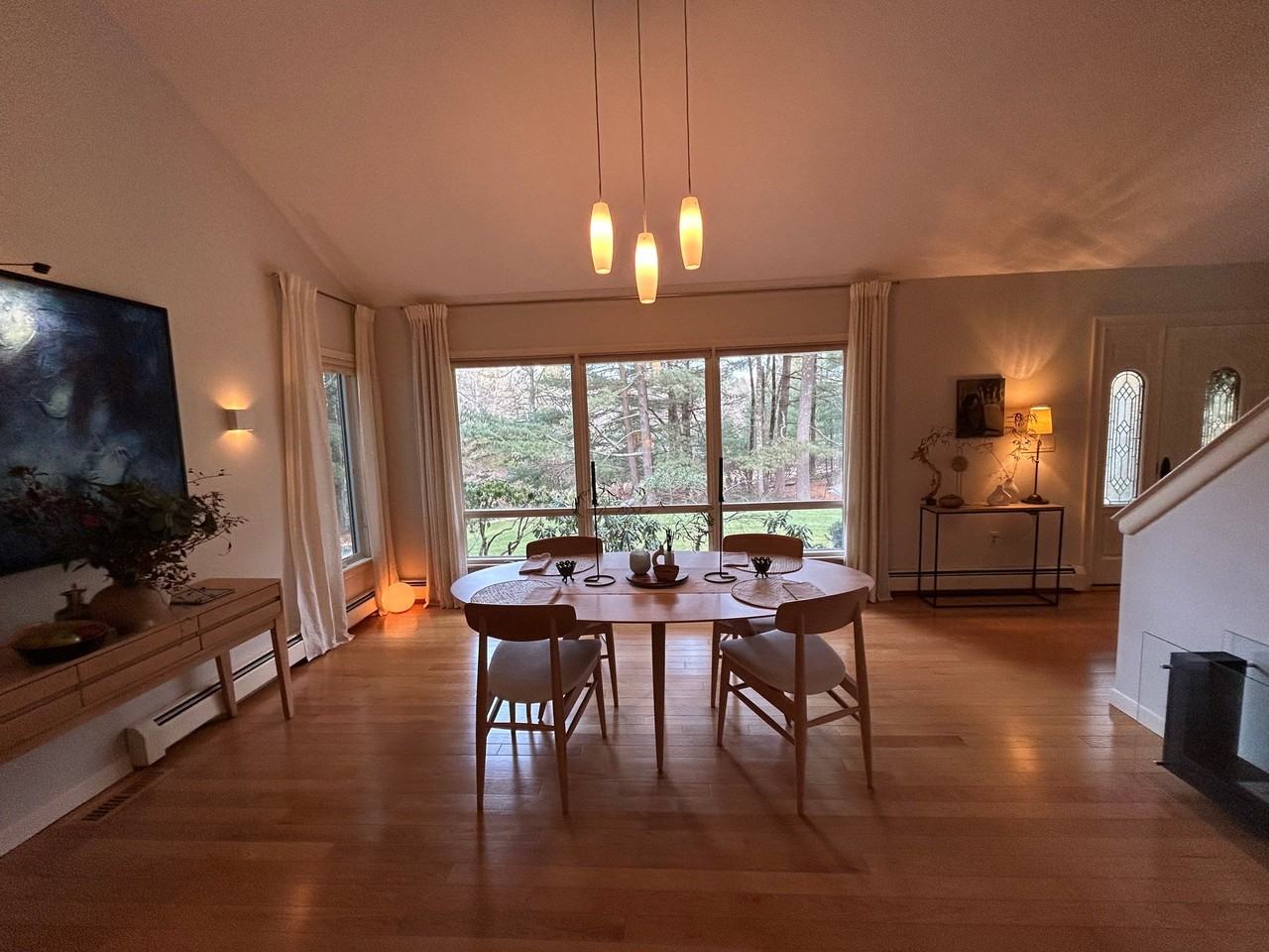113 Cold Spring Rd - Photo 4 of 19