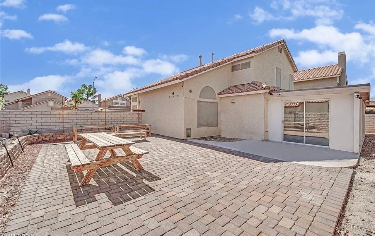 5620 Indian Ridge Dr - Photo 2 of 19
