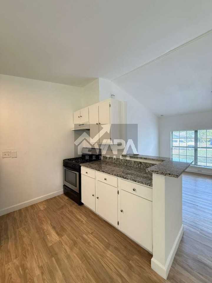 7210 Glen Cross - Photo 7 of 22