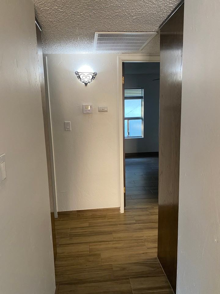 742 Theta Cir - Photo 3 of 9
