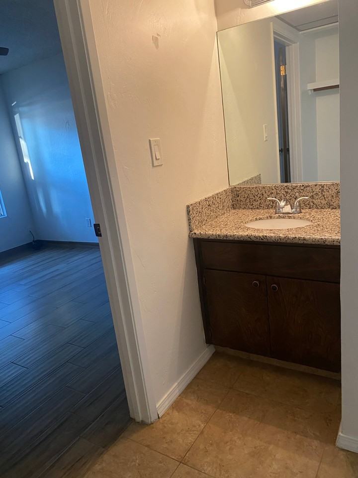 742 Theta Cir - Photo 5 of 9