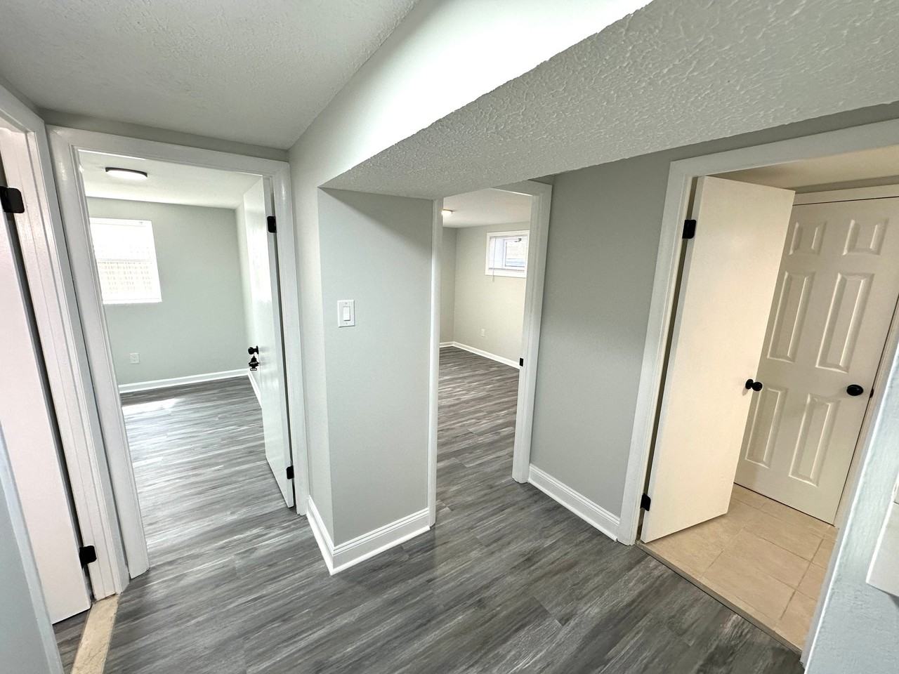 5511 Henderson Way - Photo 5 of 16