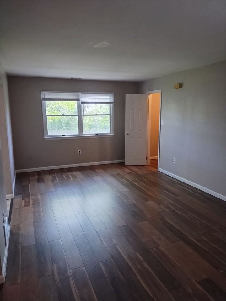 2306 Whitpain Hls - Photo 5 of 13